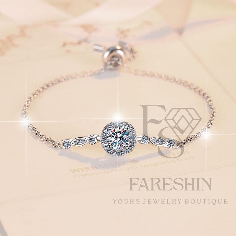 Round Cut Moissanite Star Bracelet — 1.0ct, D-color, VVS1, 925 Sterling Silver
