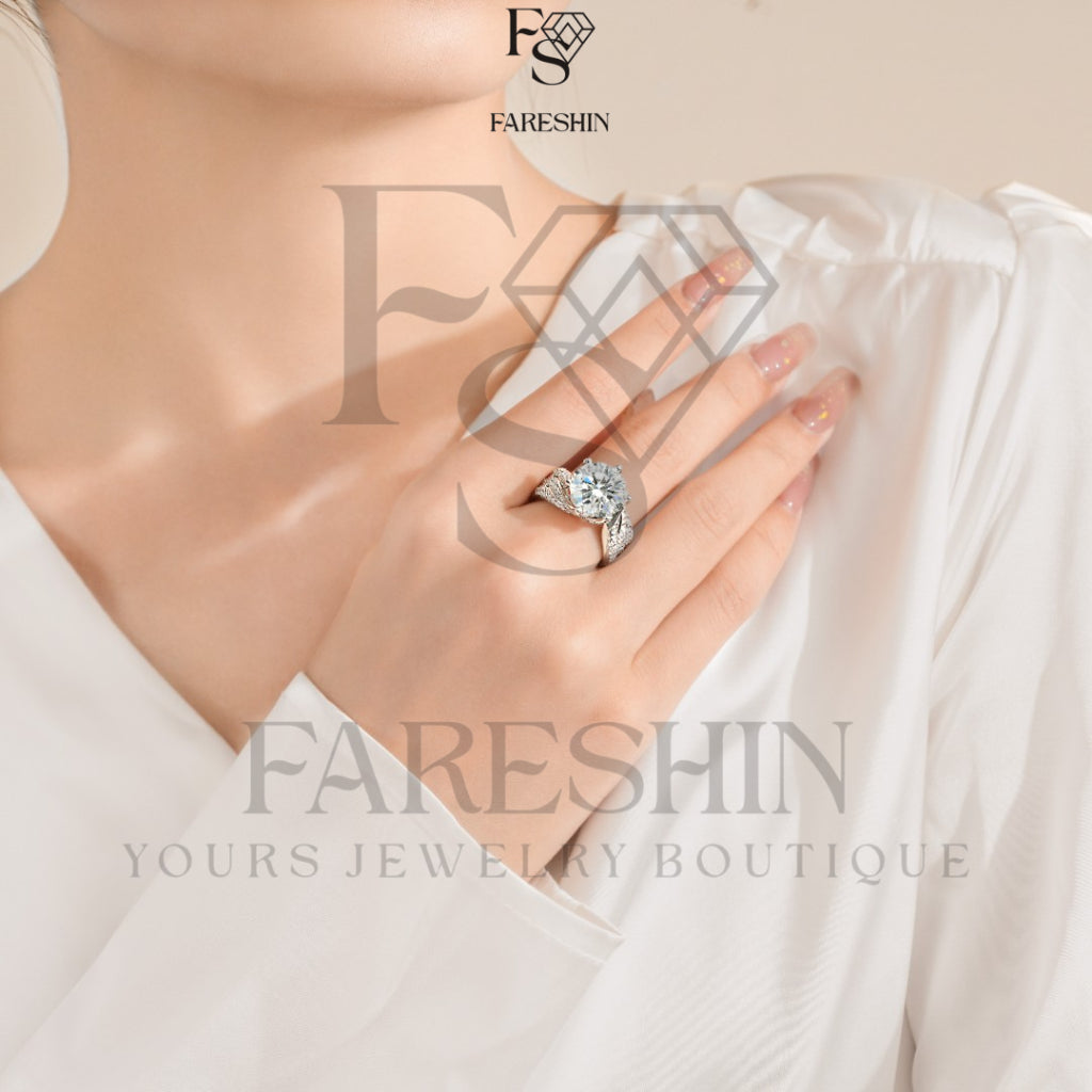 Round Cut Moissanite Heart Ring — 5.0ct, D-color, VVS1, 18K Gold Vermeil