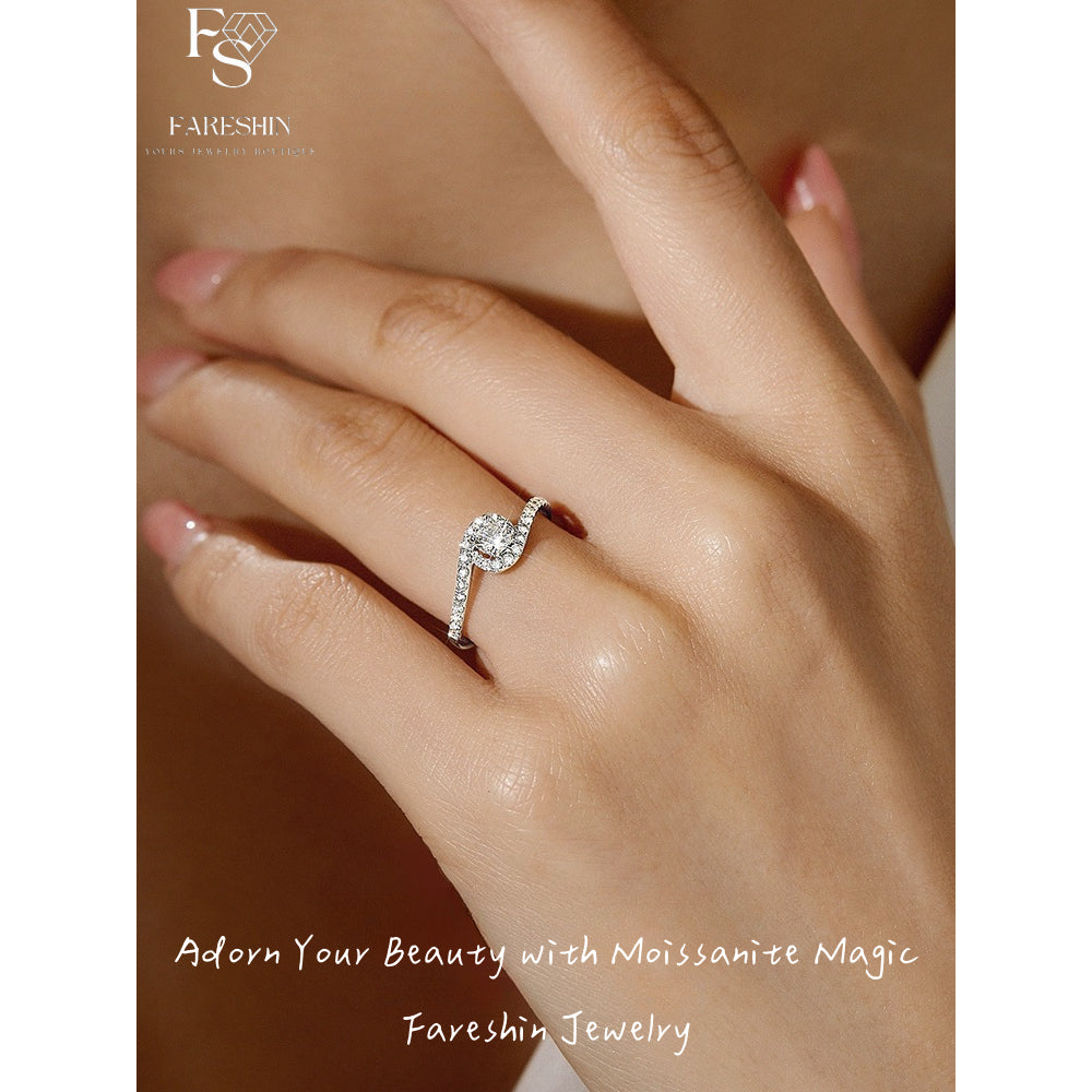 Round Cut Moissanite Classic Ring — 0.5ct, D-color, VVS1, 18K Gold Vermeil