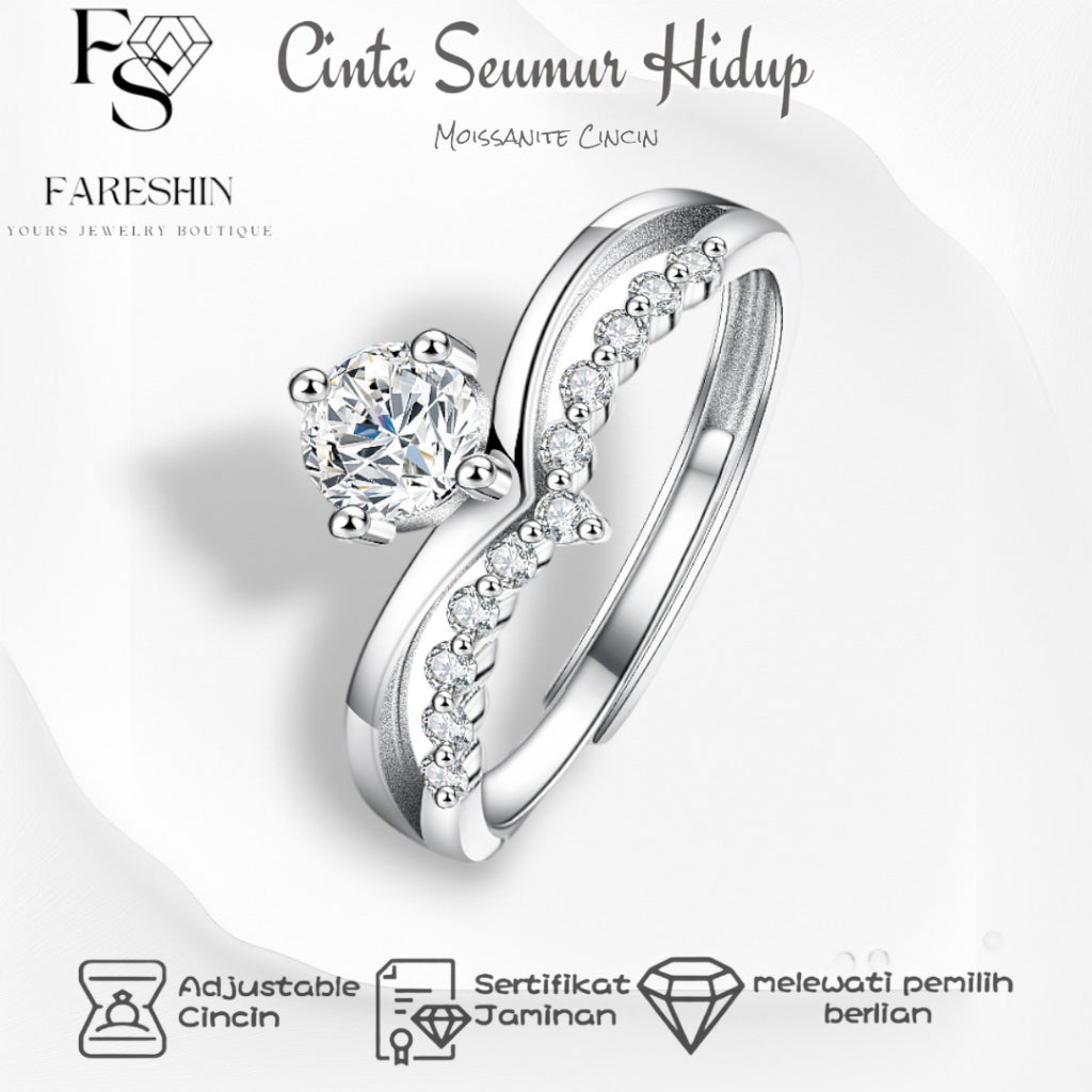 Round Cut Moissanite Heart Ring — 0.5ct, D-color, VVS1, 18K Gold Vermeil