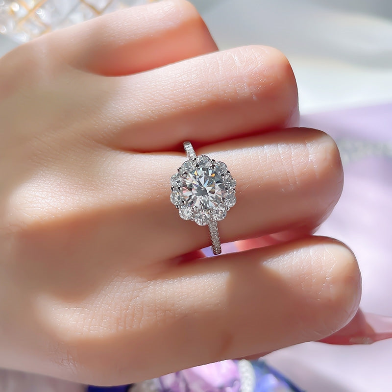 Round Cut Moissanite Classic Ring — 0.5ct, D-color, VVS1, 18K Gold Vermeil