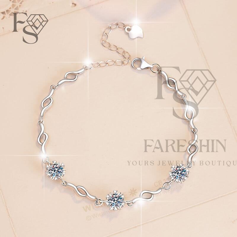 Round Cut Moissanite Star Bracelet — 1.0ct, D-color, VVS1, 925 Sterling Silver