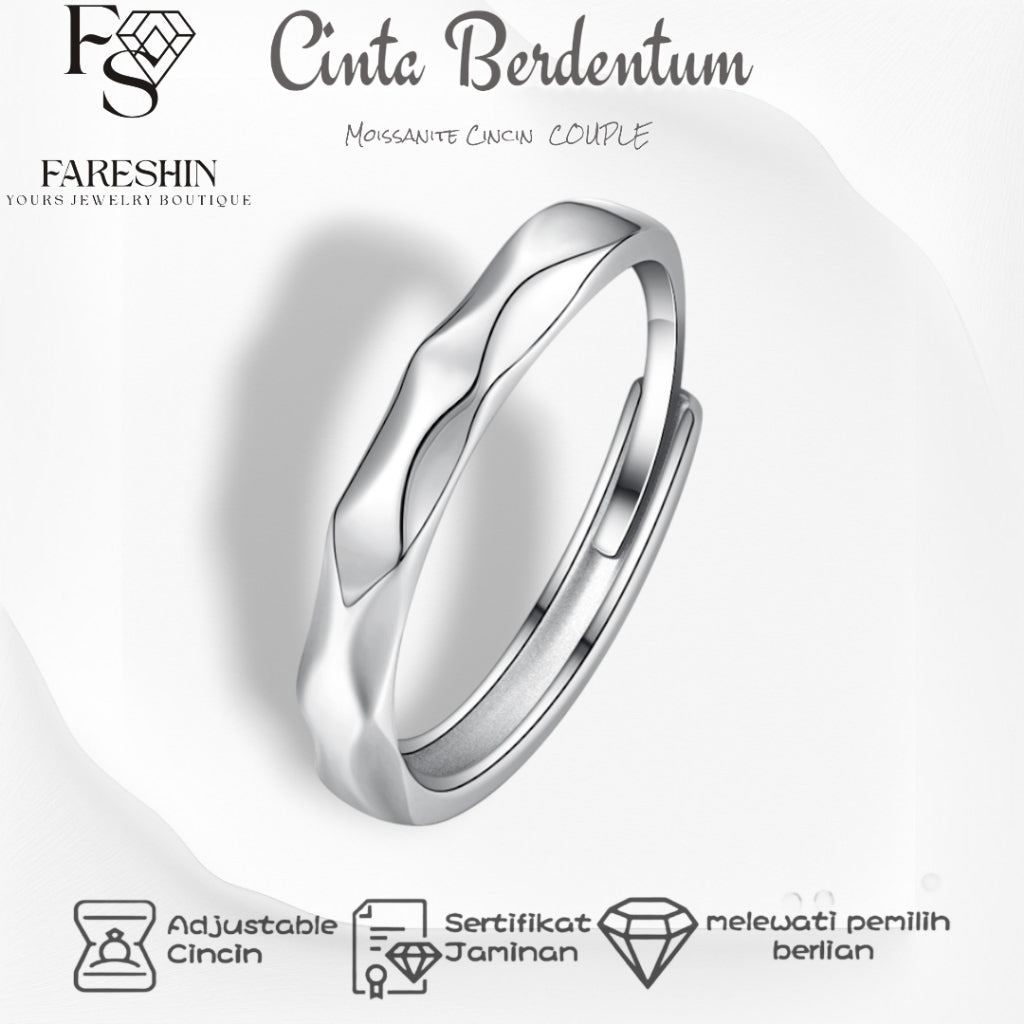 Round Cut Moissanite Heart Ring — 0.5ct, D-color, VVS1, 18K Gold Vermeil
