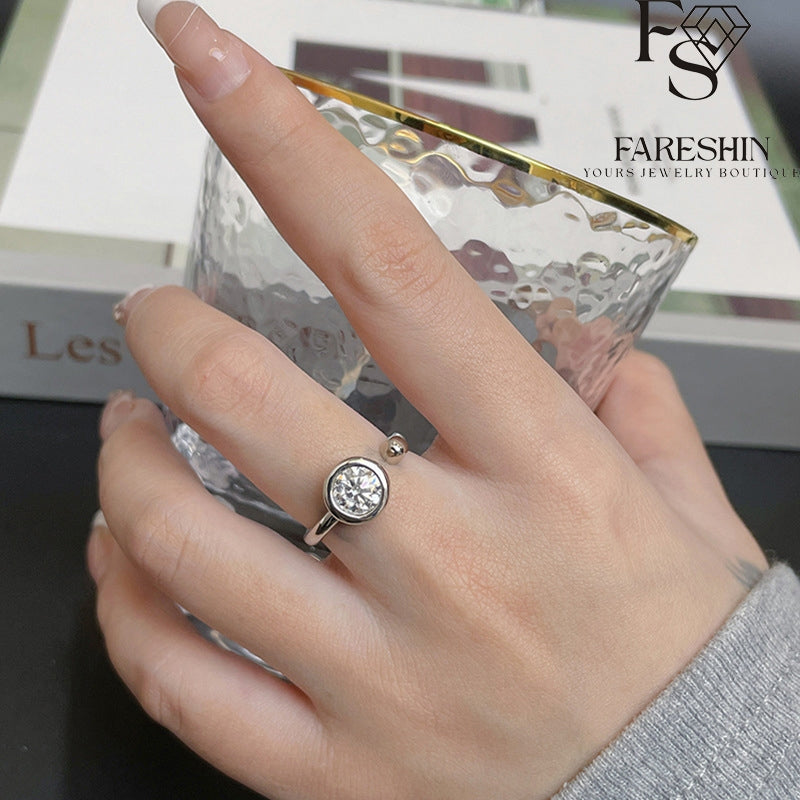 Round Cut Moissanite Classic Ring — 1.0ct, D-color, VVS1, 18K Gold Vermeil