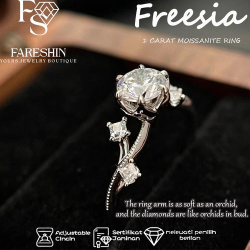 Fareshin The Berlin Solitaire Moissanite Ring / 925 Sterling Silver - main product view | FARESHIN