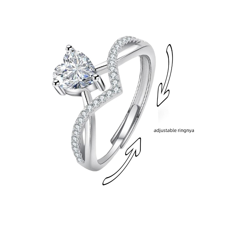 Round Cut Moissanite Heart Ring — 0.5ct, D-color, VVS1, 18K Gold Vermeil