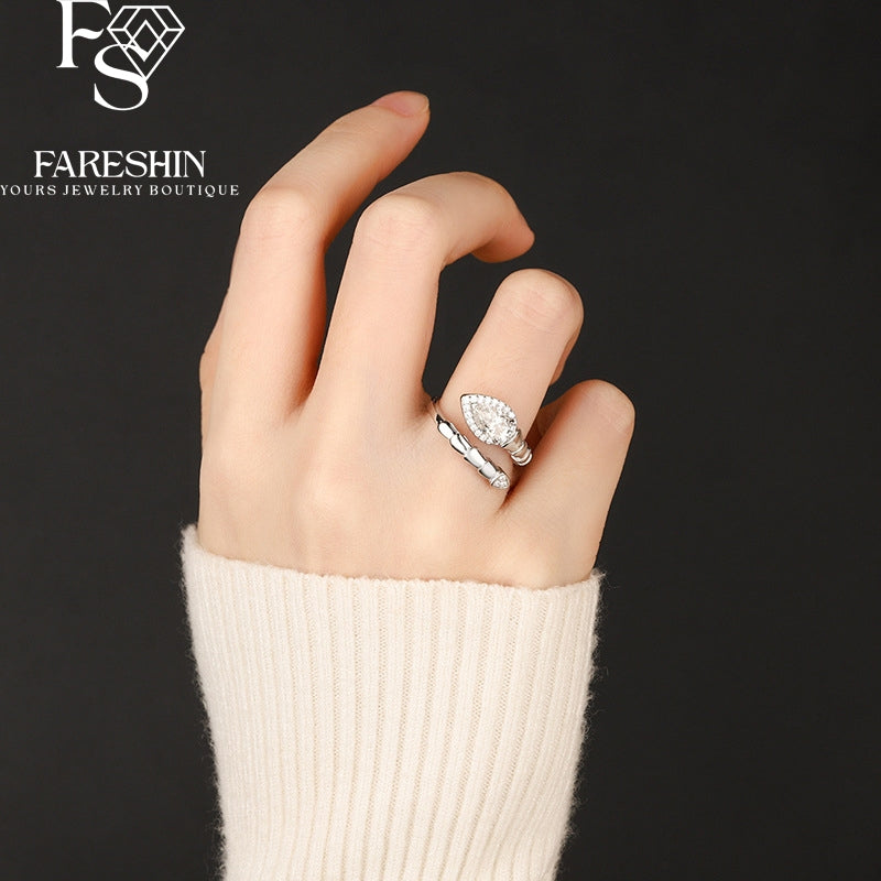Round Cut Moissanite Sparkle Ring — 1.0ct, D-color, VVS1, 18K Gold Vermeil