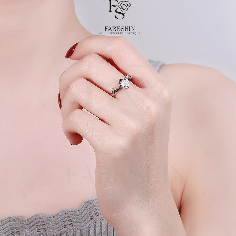 Round Cut Moissanite Heart Ring — 0.5ct, D-color, VVS1, 18K Gold Vermeil