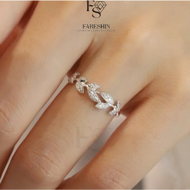 Round Cut Moissanite Classic Ring — 0.5ct, D-color, VVS1, 18K Gold Vermeil