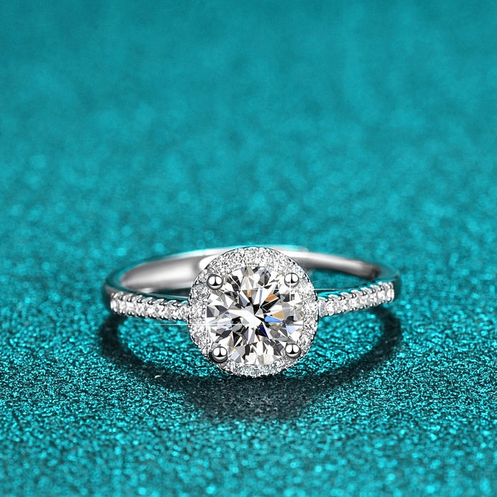 Round Cut Moissanite Star Ring — 1.0ct, D-color, VVS1, 18K Gold Vermeil