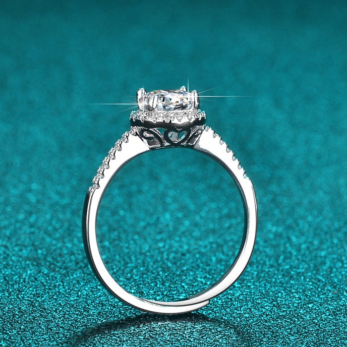 Round Cut Moissanite Star Ring — 1.0ct, D-color, VVS1, 18K Gold Vermeil