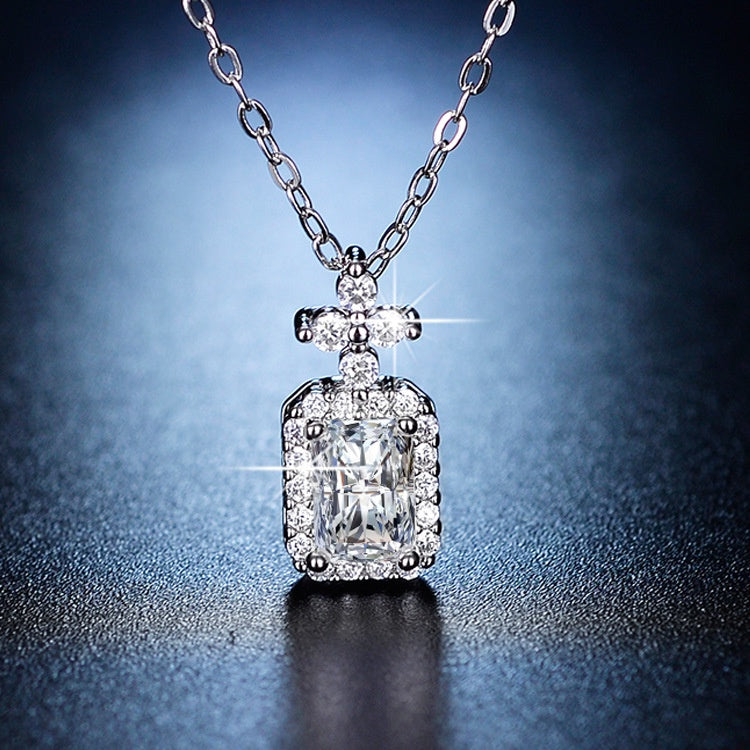 Round Cut Moissanite Classic Necklace — 0.5ct, D-color, VVS1, 925 Sterling Silver